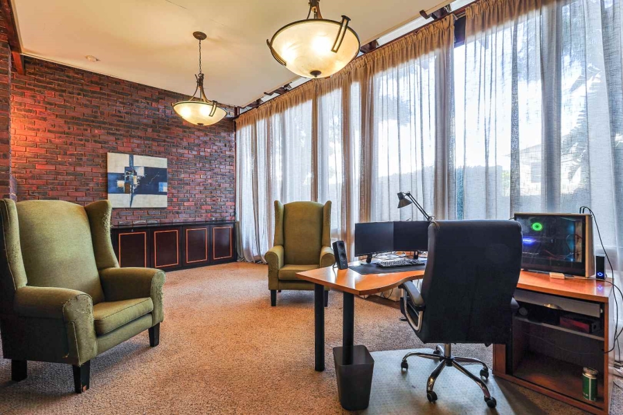 3 Bedroom Property for Sale in Muckleneuk Gauteng