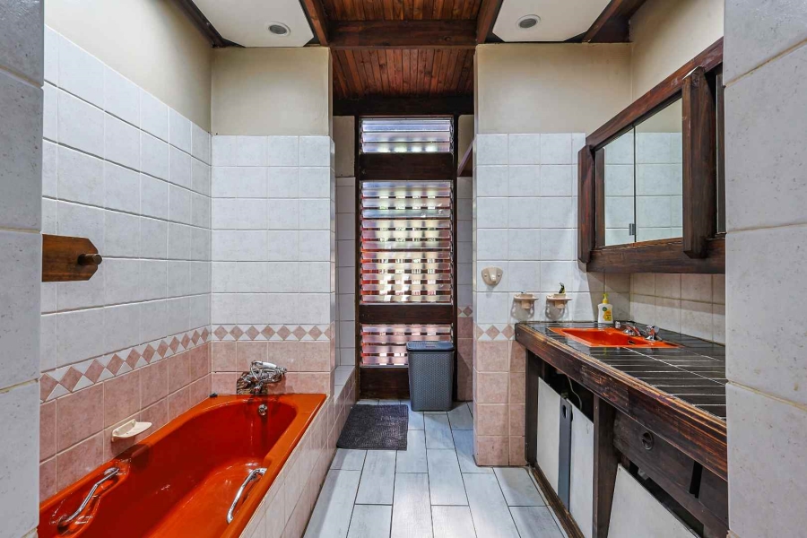 3 Bedroom Property for Sale in Muckleneuk Gauteng