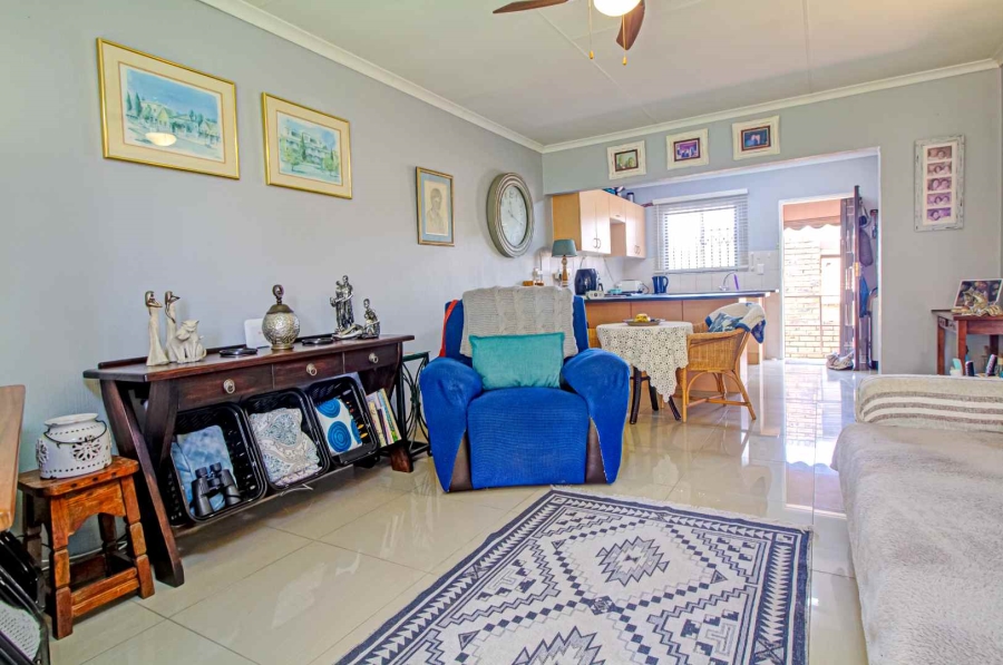 2 Bedroom Property for Sale in Wilgeheuwel Gauteng