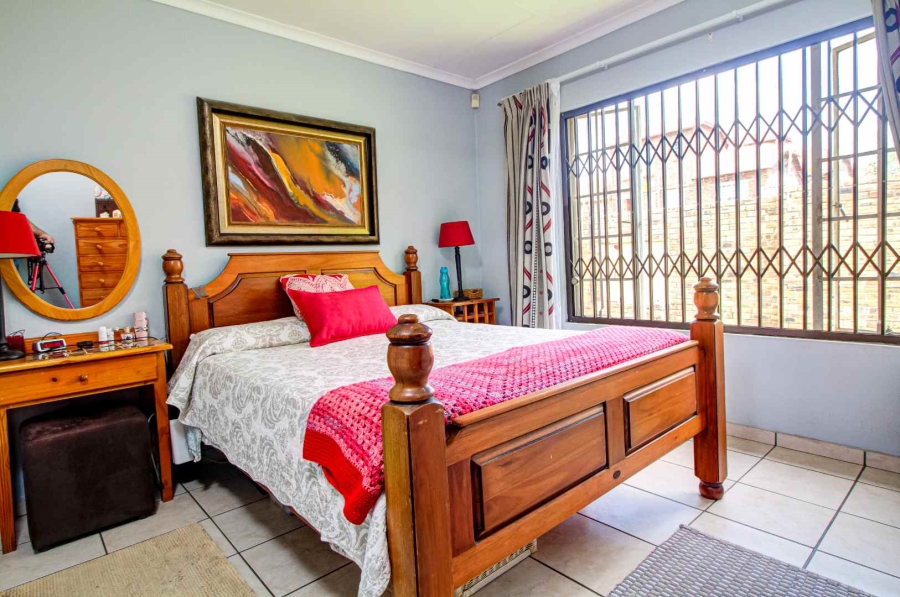 2 Bedroom Property for Sale in Wilgeheuwel Gauteng