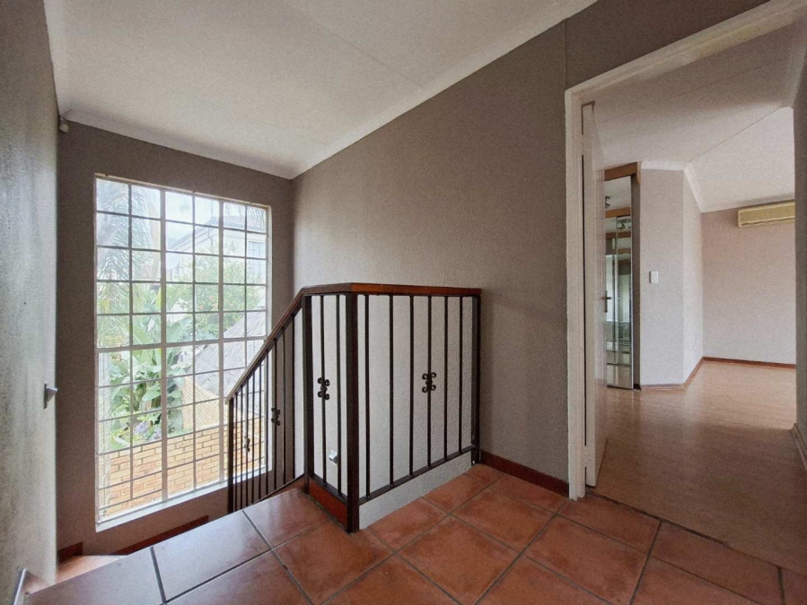 To Let 3 Bedroom Property for Rent in Amorosa Gauteng