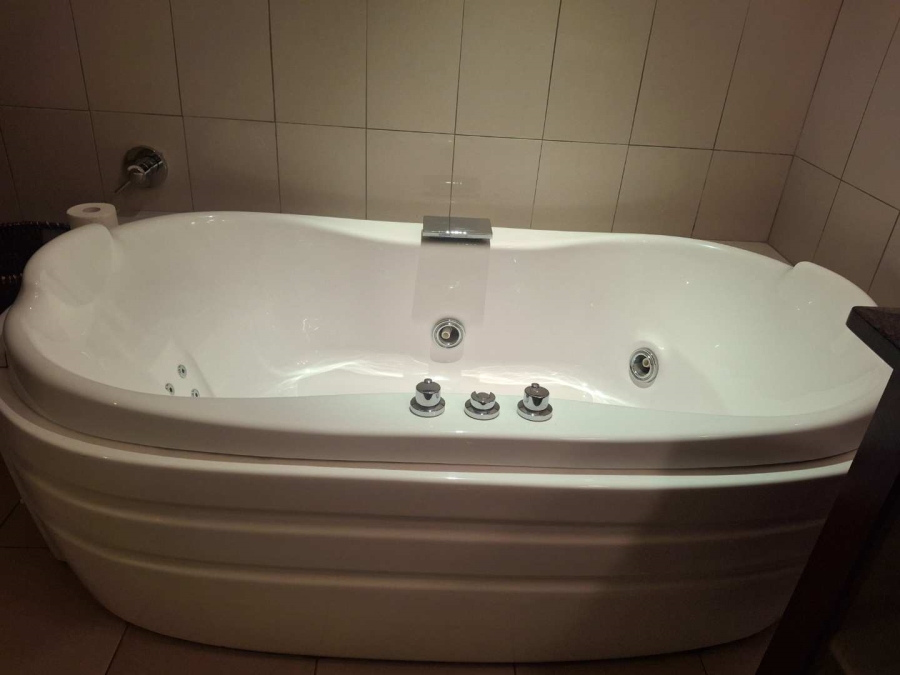 2 Bedroom Property for Sale in Morningside Gauteng