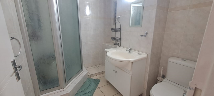 To Let 2 Bedroom Property for Rent in Peacehaven Gauteng