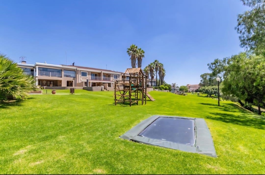 To Let 2 Bedroom Property for Rent in Peacehaven Gauteng