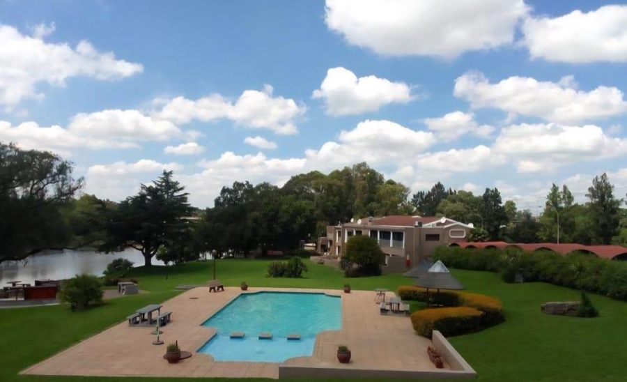 To Let 2 Bedroom Property for Rent in Peacehaven Gauteng