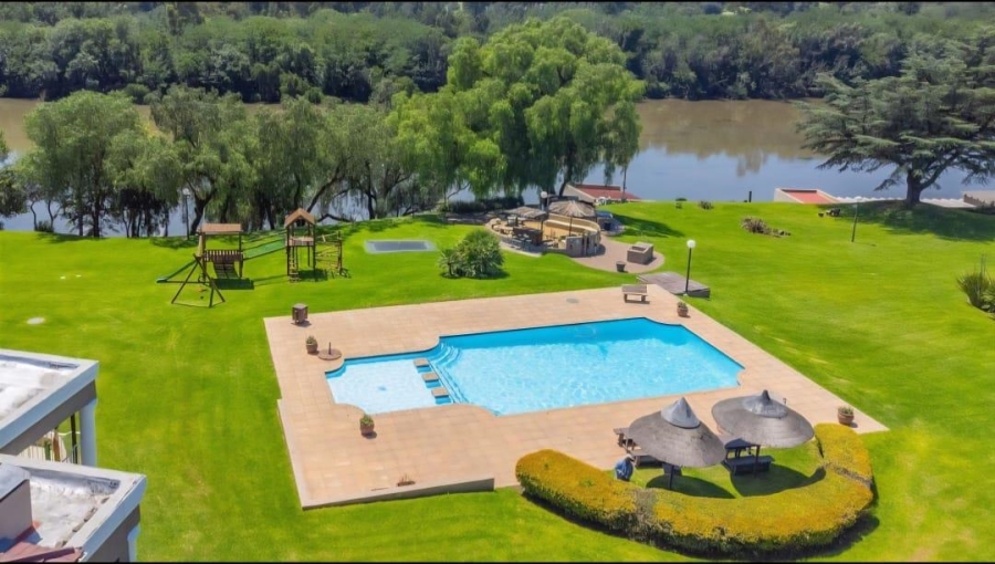 To Let 2 Bedroom Property for Rent in Peacehaven Gauteng