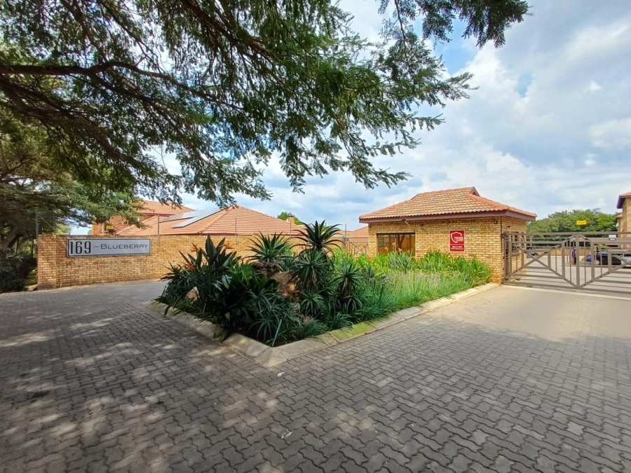 To Let 2 Bedroom Property for Rent in Honeydew Gauteng