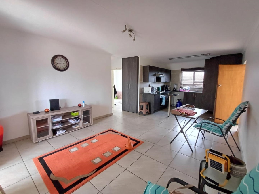 To Let 2 Bedroom Property for Rent in Honeydew Gauteng