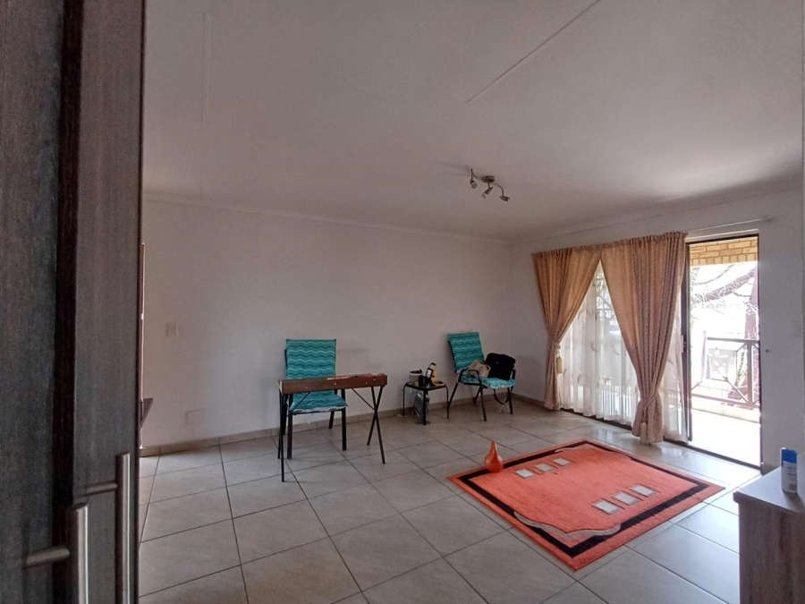 To Let 2 Bedroom Property for Rent in Honeydew Gauteng