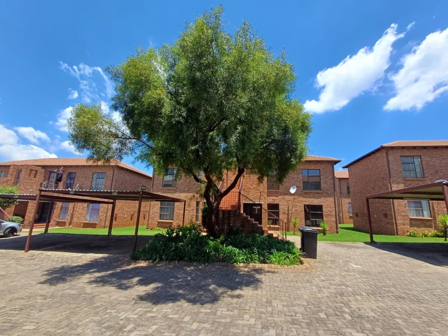 To Let 2 Bedroom Property for Rent in Wilgeheuwel Gauteng
