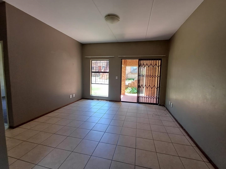 To Let 2 Bedroom Property for Rent in Wilgeheuwel Gauteng