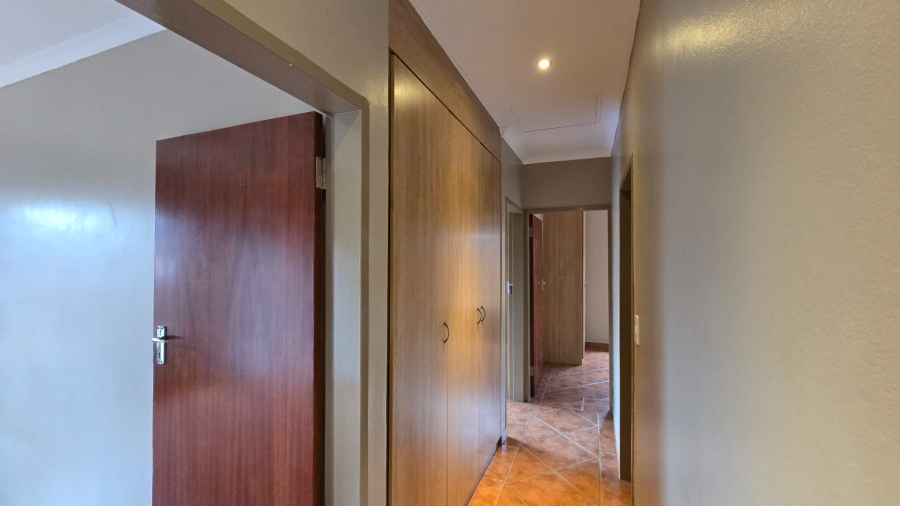 3 Bedroom Property for Sale in Magalieskruin Gauteng