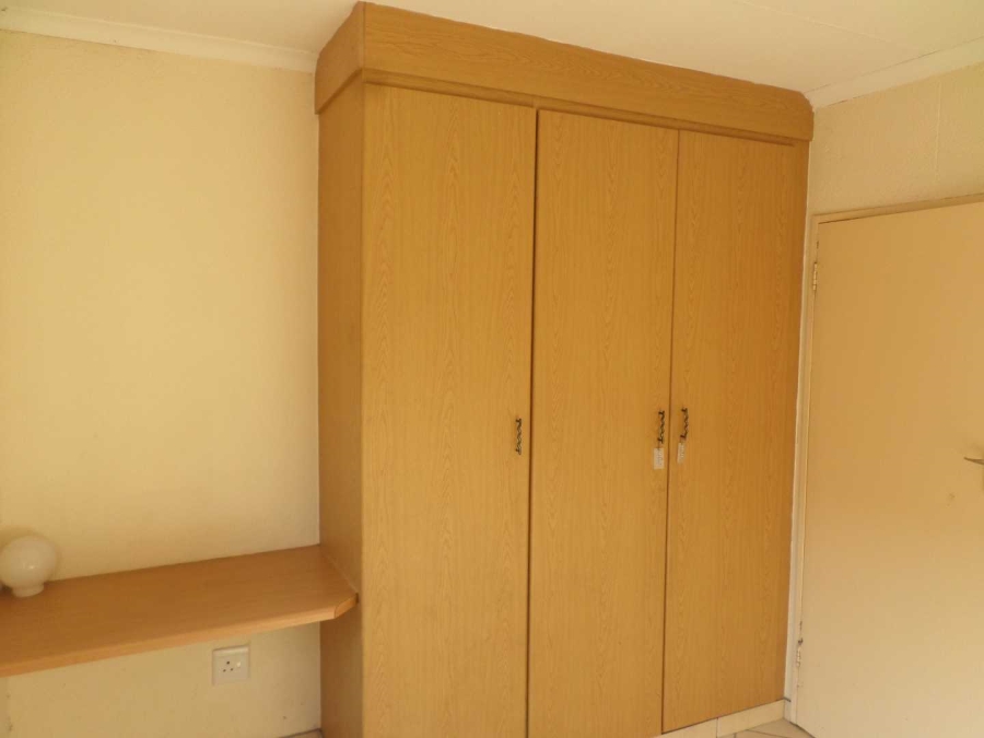 To Let 1 Bedroom Property for Rent in Philip Nel Park Gauteng