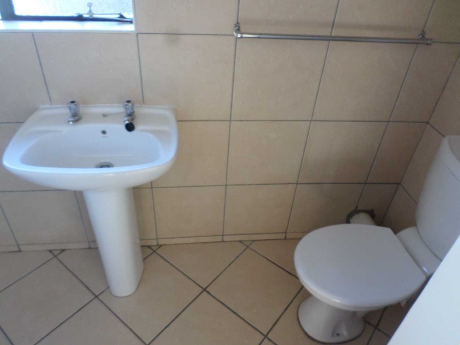 To Let 1 Bedroom Property for Rent in Philip Nel Park Gauteng