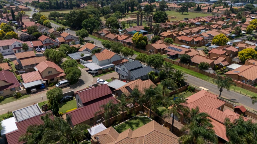 3 Bedroom Property for Sale in Ravenswood Gauteng