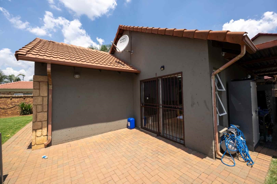 3 Bedroom Property for Sale in Ravenswood Gauteng