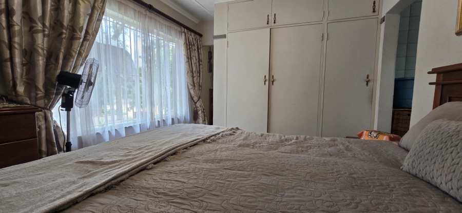 5 Bedroom Property for Sale in Brackendowns Gauteng