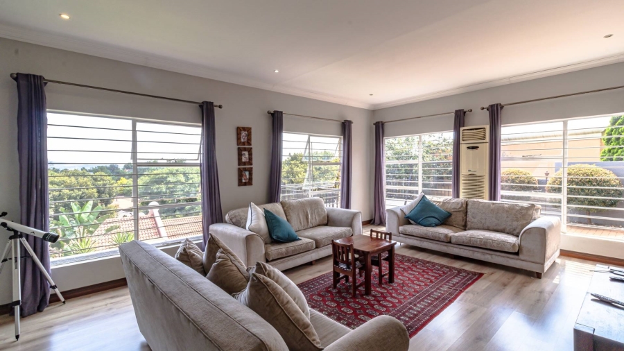 5 Bedroom Property for Sale in Mulbarton Gauteng