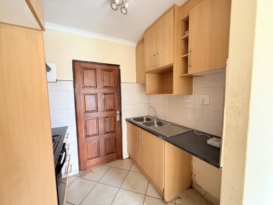 2 Bedroom Property for Sale in Waterfall View Gauteng