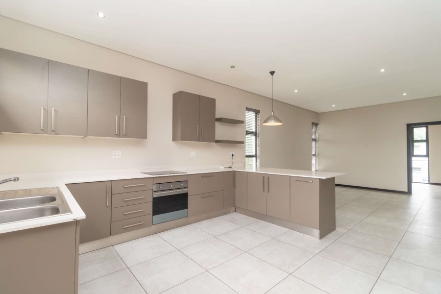 3 Bedroom Property for Sale in Parkmore Gauteng