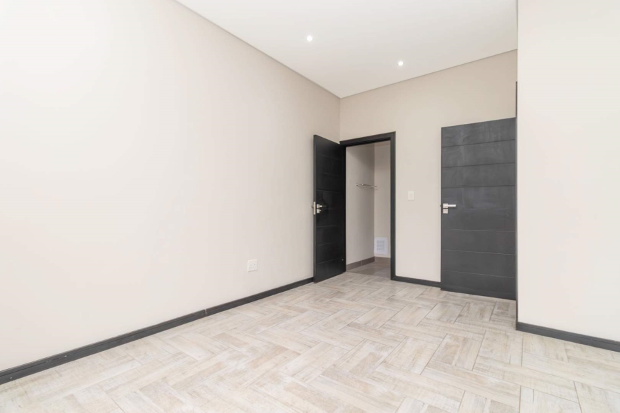 3 Bedroom Property for Sale in Parkmore Gauteng