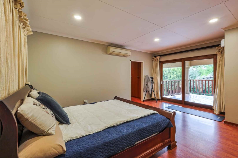 5 Bedroom Property for Sale in Silver Lakes Golf Estate Gauteng