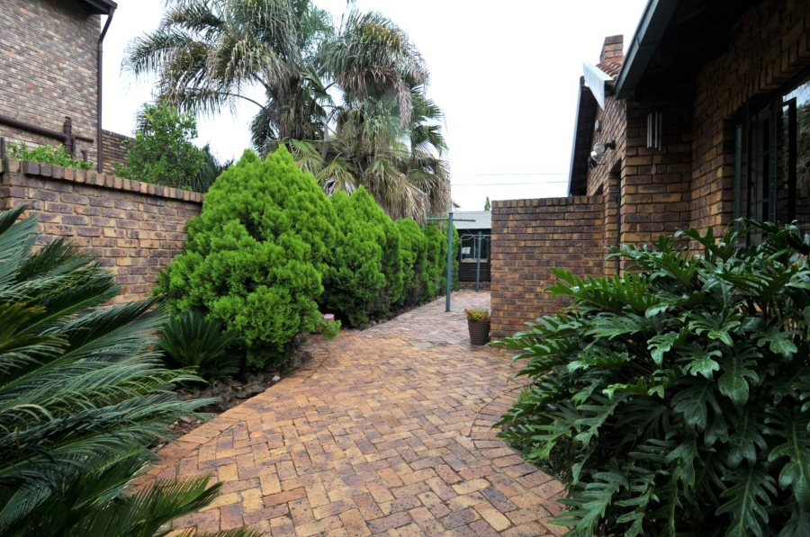 3 Bedroom Property for Sale in Highveld Gauteng