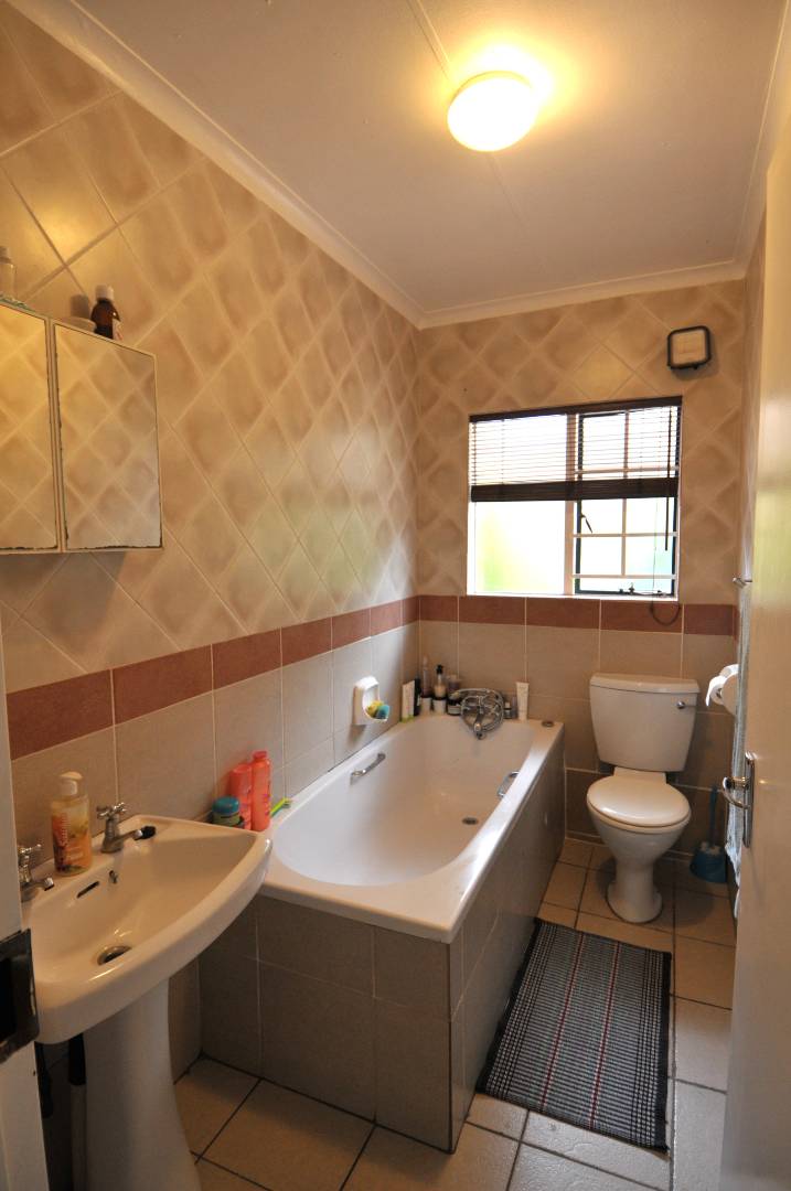 3 Bedroom Property for Sale in Highveld Gauteng