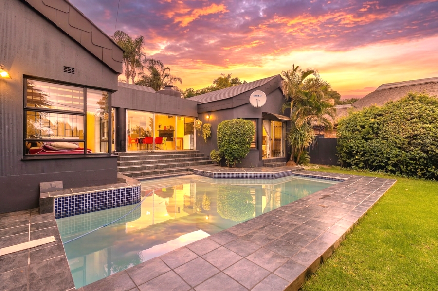 4 Bedroom Property for Sale in Little Falls Gauteng