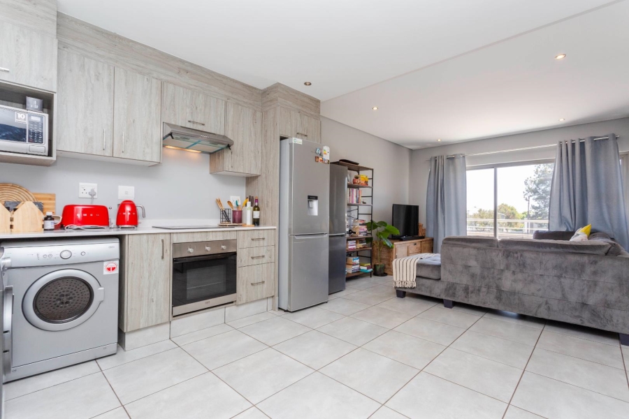 To Let 2 Bedroom Property for Rent in Fourways Gauteng