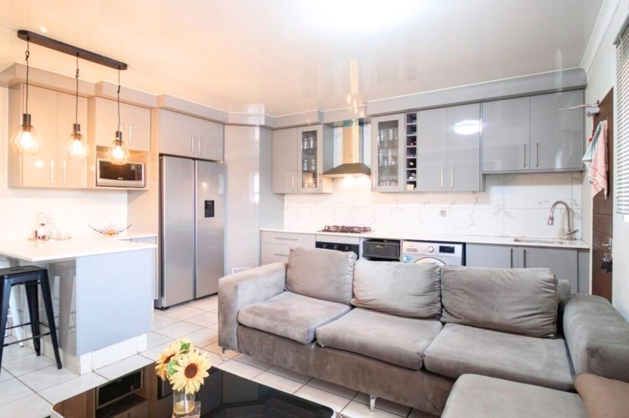 3 Bedroom Property for Sale in Kenleaf Gauteng