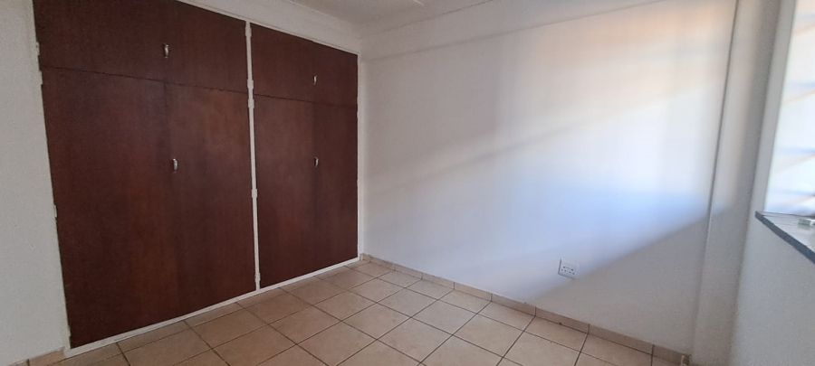 2 Bedroom Property for Sale in New Redruth Gauteng