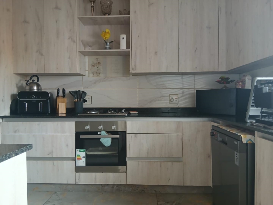 3 Bedroom Property for Sale in South Hills Gauteng