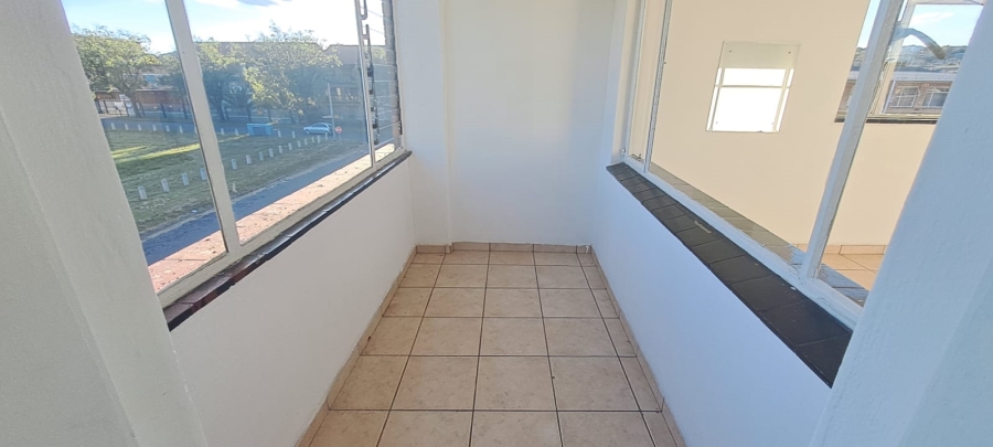 2 Bedroom Property for Sale in New Redruth Gauteng