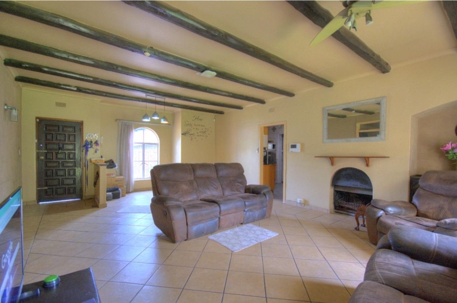 5 Bedroom Property for Sale in Brackenhurst Gauteng