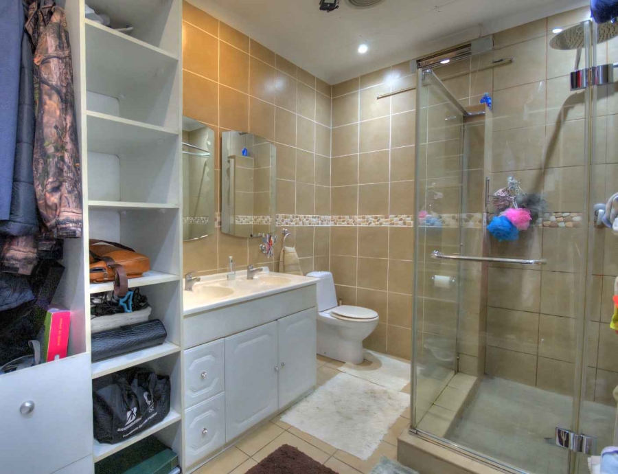 5 Bedroom Property for Sale in Brackenhurst Gauteng