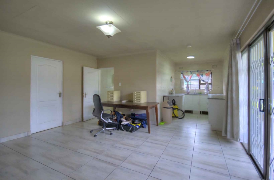 5 Bedroom Property for Sale in Brackenhurst Gauteng