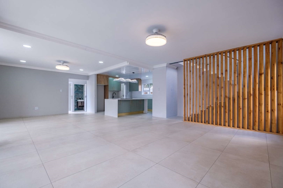 4 Bedroom Property for Sale in Beyerspark Gauteng