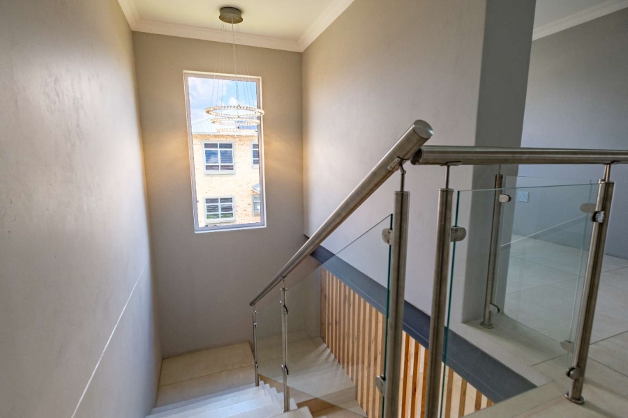 4 Bedroom Property for Sale in Beyerspark Gauteng