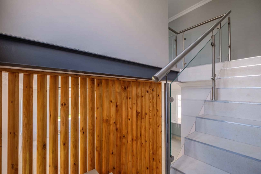 4 Bedroom Property for Sale in Beyerspark Gauteng