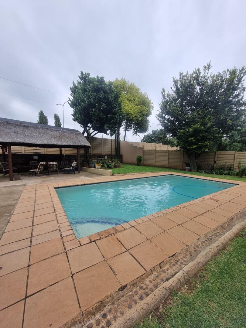 2 Bedroom Property for Sale in Denlee Gauteng
