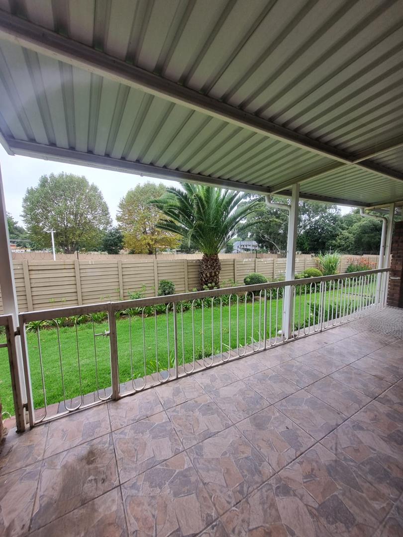 2 Bedroom Property for Sale in Denlee Gauteng