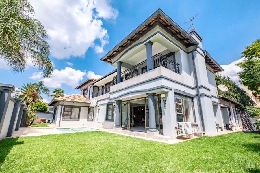 5 Bedroom Property for Sale in Beyerspark Gauteng