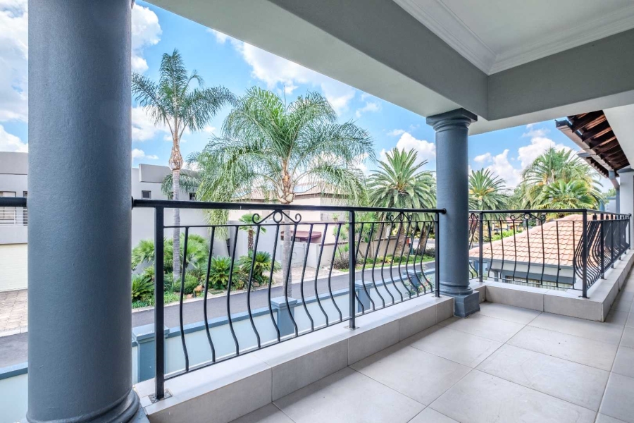 5 Bedroom Property for Sale in Beyerspark Gauteng