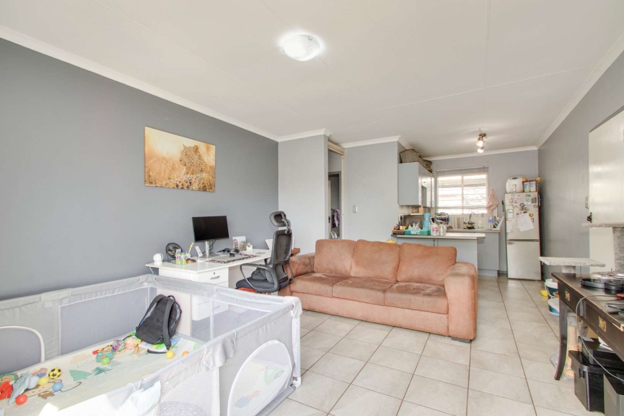 2 Bedroom Property for Sale in Radiokop Gauteng