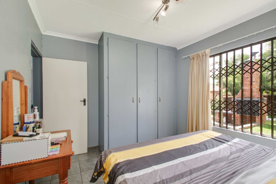 2 Bedroom Property for Sale in Radiokop Gauteng