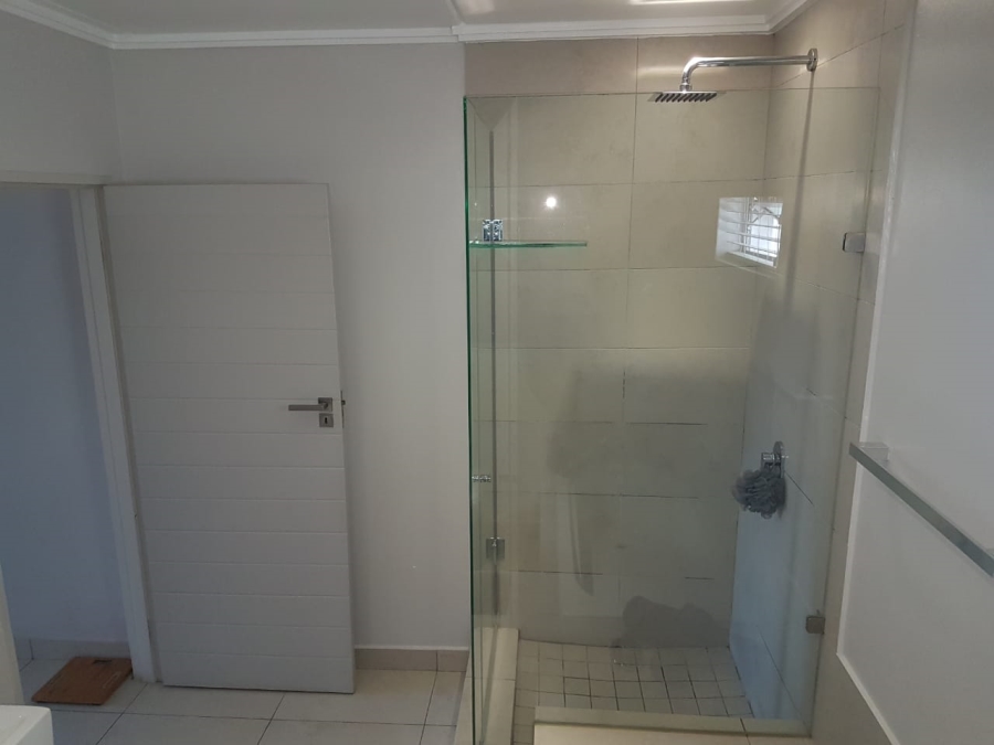 To Let 2 Bedroom Property for Rent in Atholl Gauteng