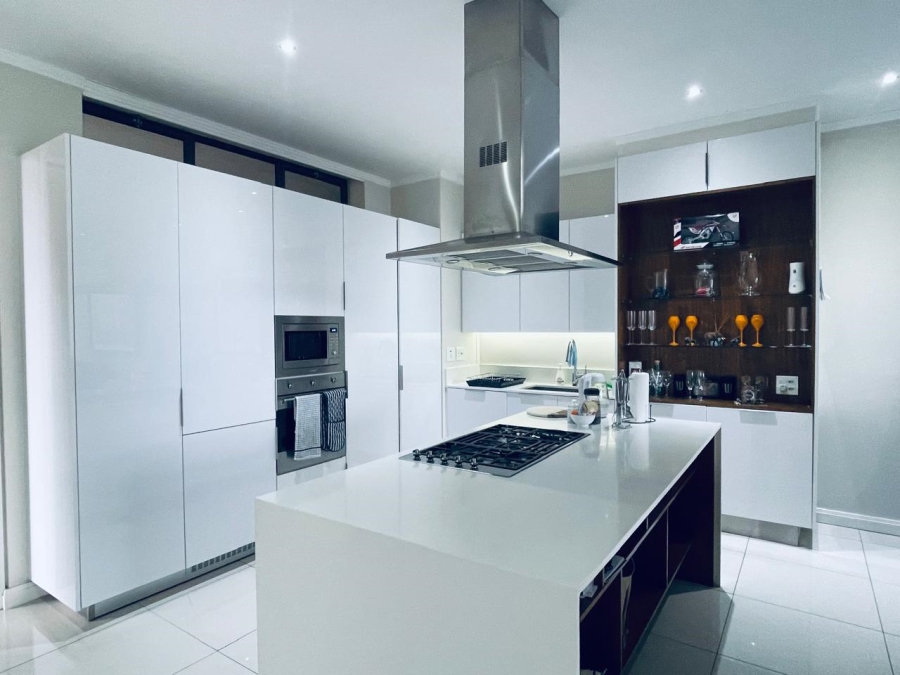 To Let 2 Bedroom Property for Rent in Morningside Gauteng