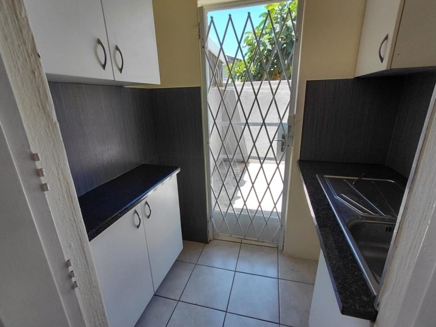 2 Bedroom Property for Sale in Johannesburg North Gauteng