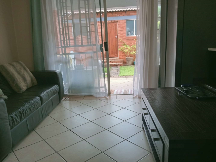 To Let 2 Bedroom Property for Rent in Die Hoewes Gauteng